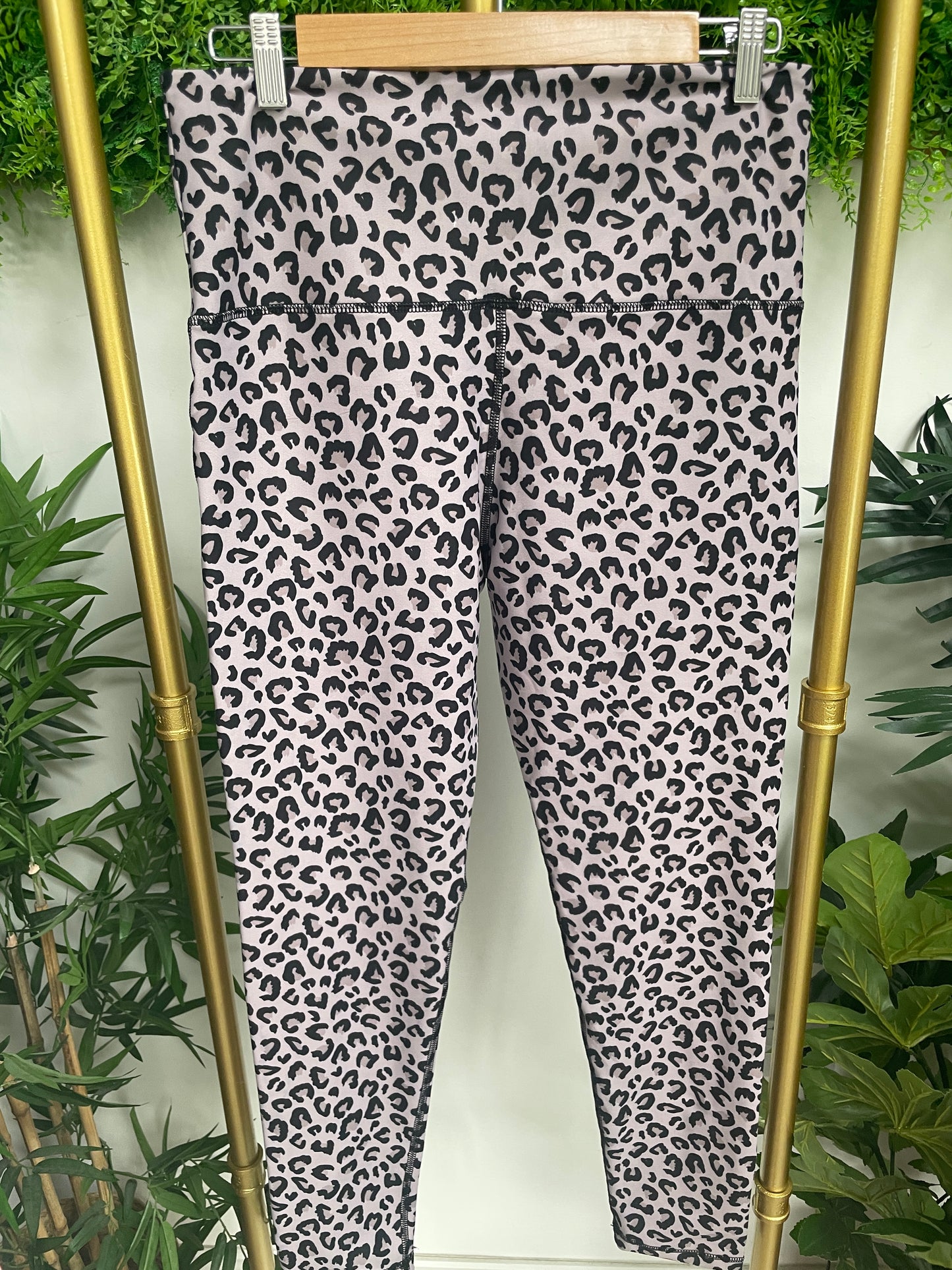 Love Lissie Body Sculpt 2 Pocket Leggings - Taupe Leopard Print